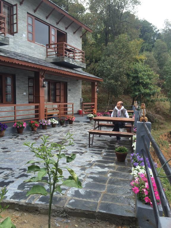 Hotel Tourist Residency Pokhara Esterno foto