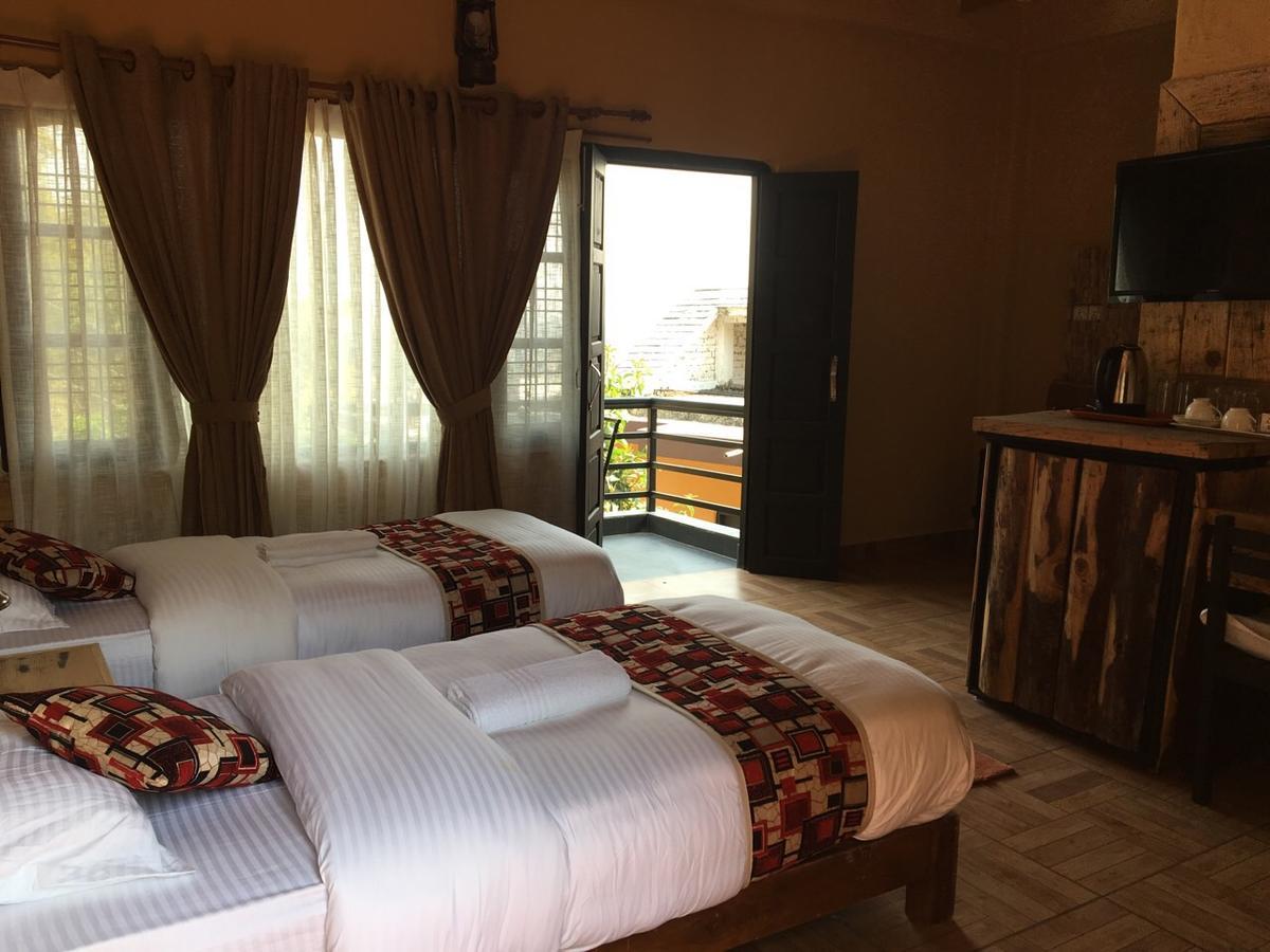 Hotel Tourist Residency Pokhara Esterno foto