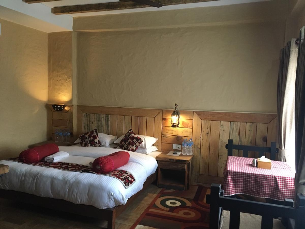 Hotel Tourist Residency Pokhara Esterno foto