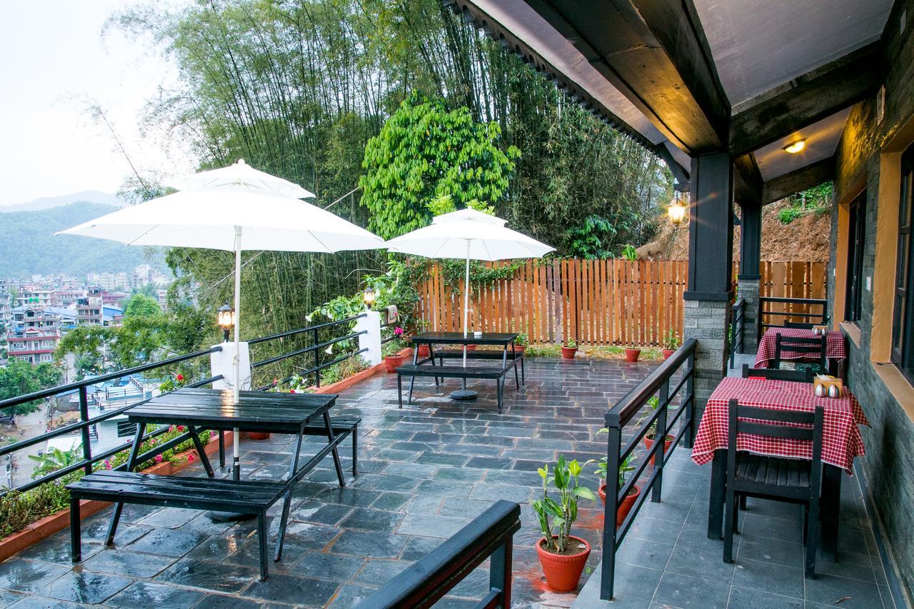 Hotel Tourist Residency Pokhara Esterno foto