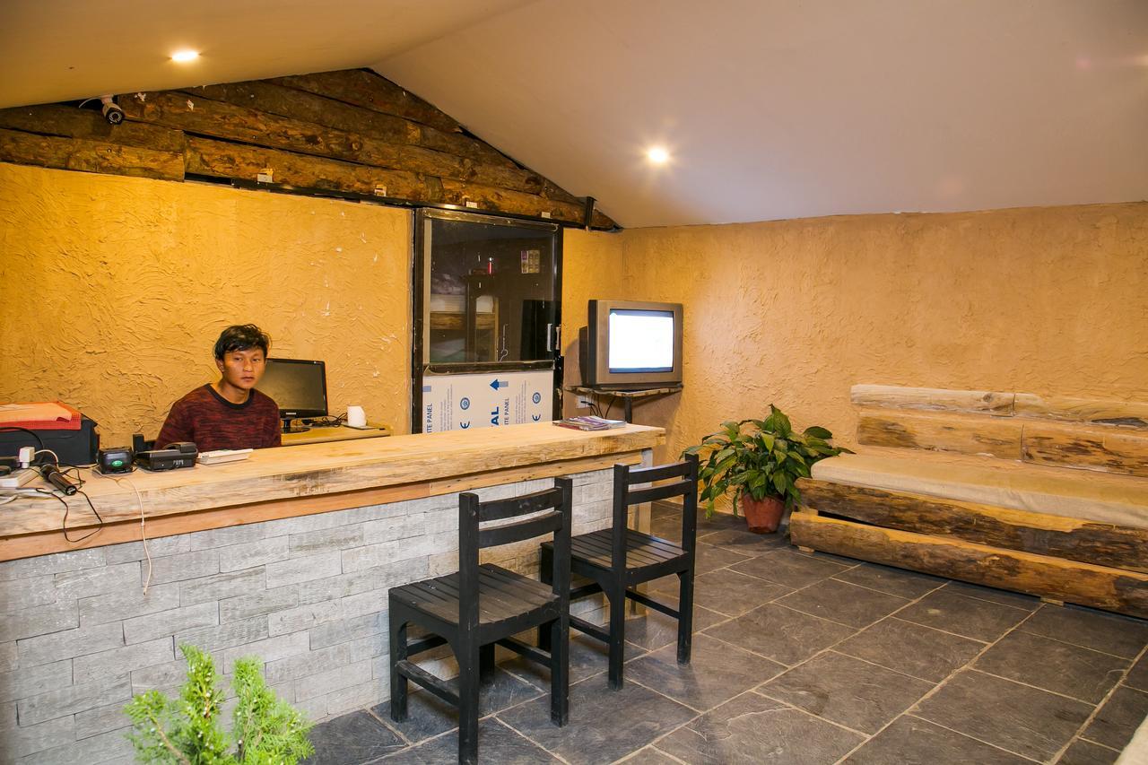 Hotel Tourist Residency Pokhara Esterno foto