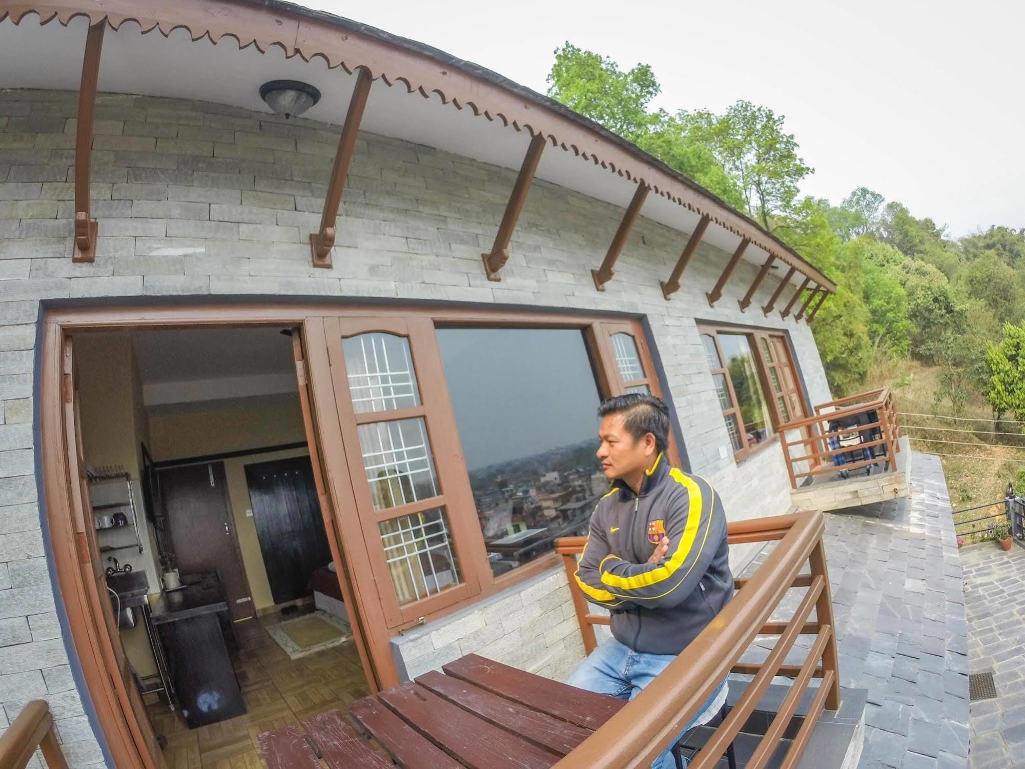 Hotel Tourist Residency Pokhara Esterno foto
