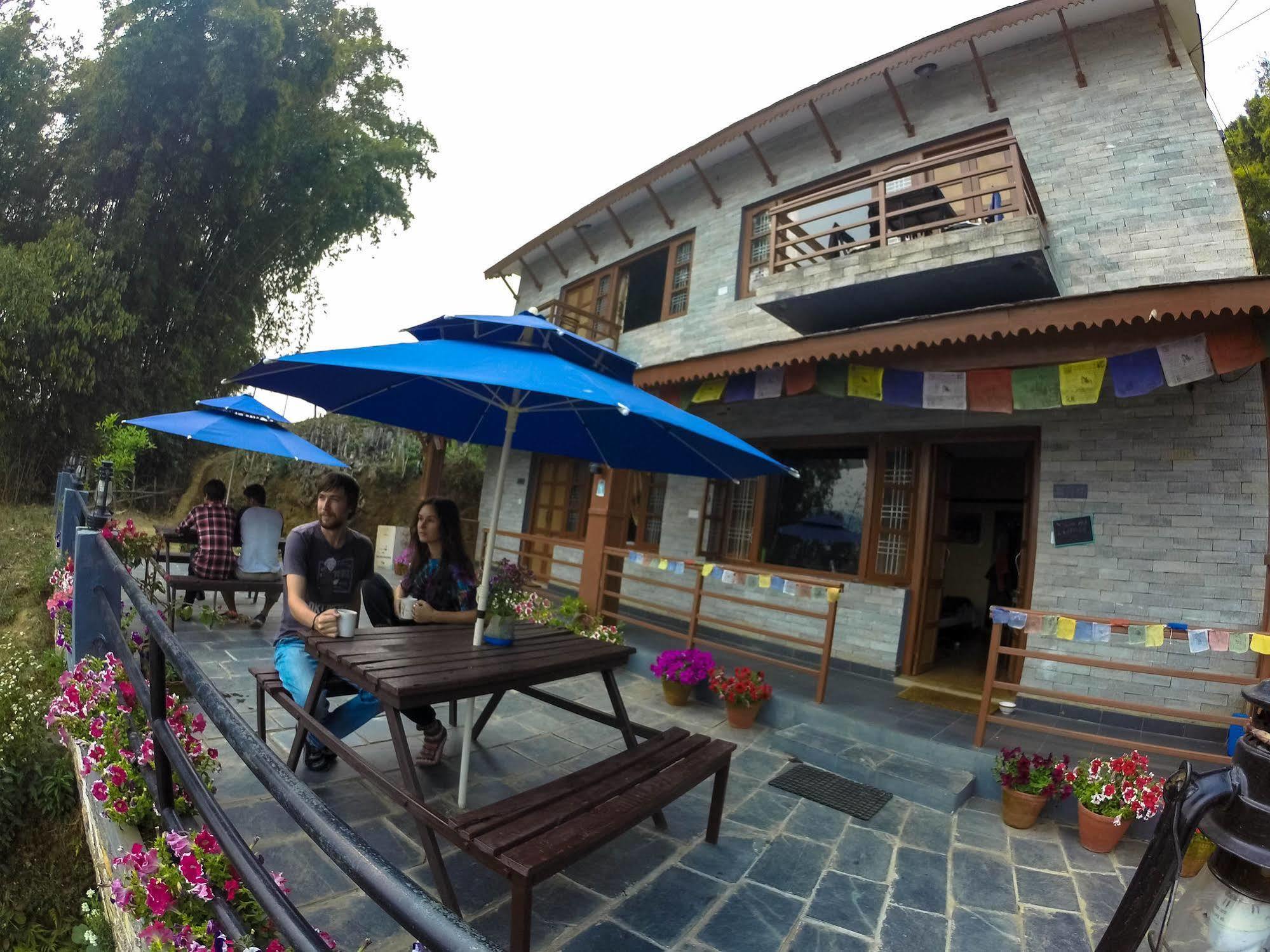 Hotel Tourist Residency Pokhara Esterno foto